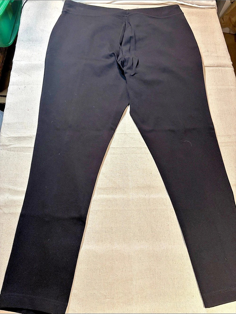 Spanx Faux Suede on front only Legging feel Black Like New - Picture 2 of 2